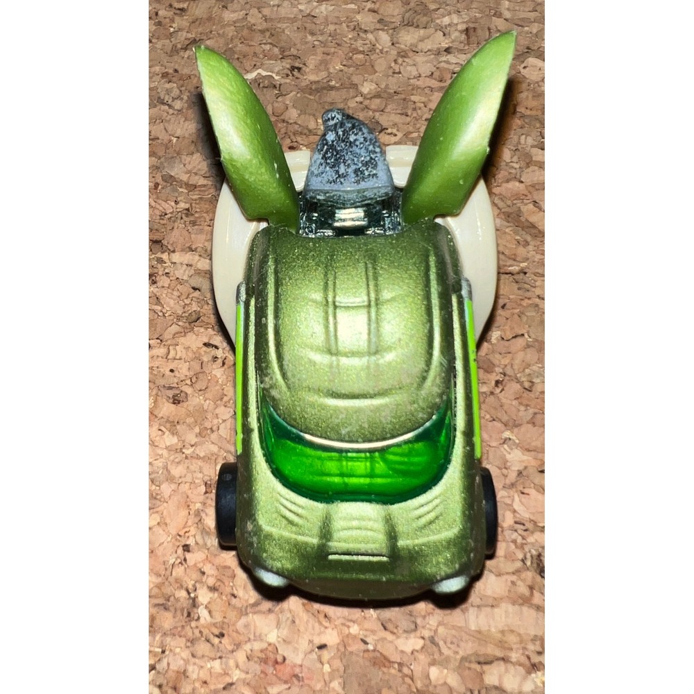 Hot Wheels Star Wars Yoda‎ Character Car 1:64 Green Good Condition 2014 Mattel